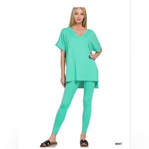 Zenana Brushed Mint Green V-Neck Top and Leggings Set Inseam 25.5